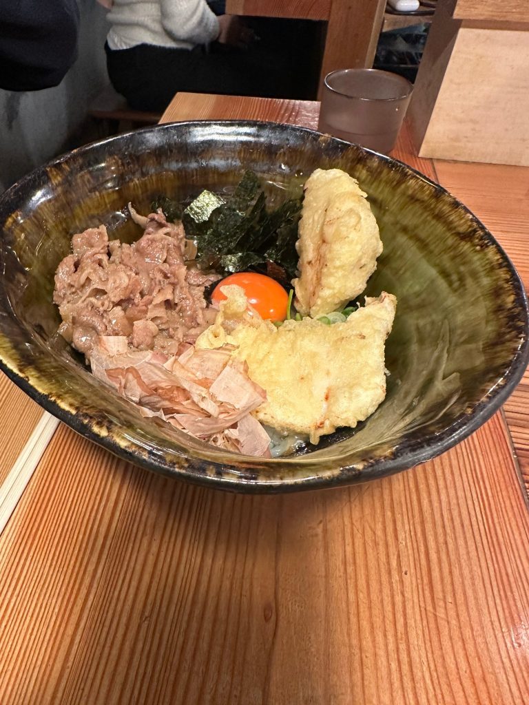 萬田次郎　とり天ぶっかけ　肉トッピング