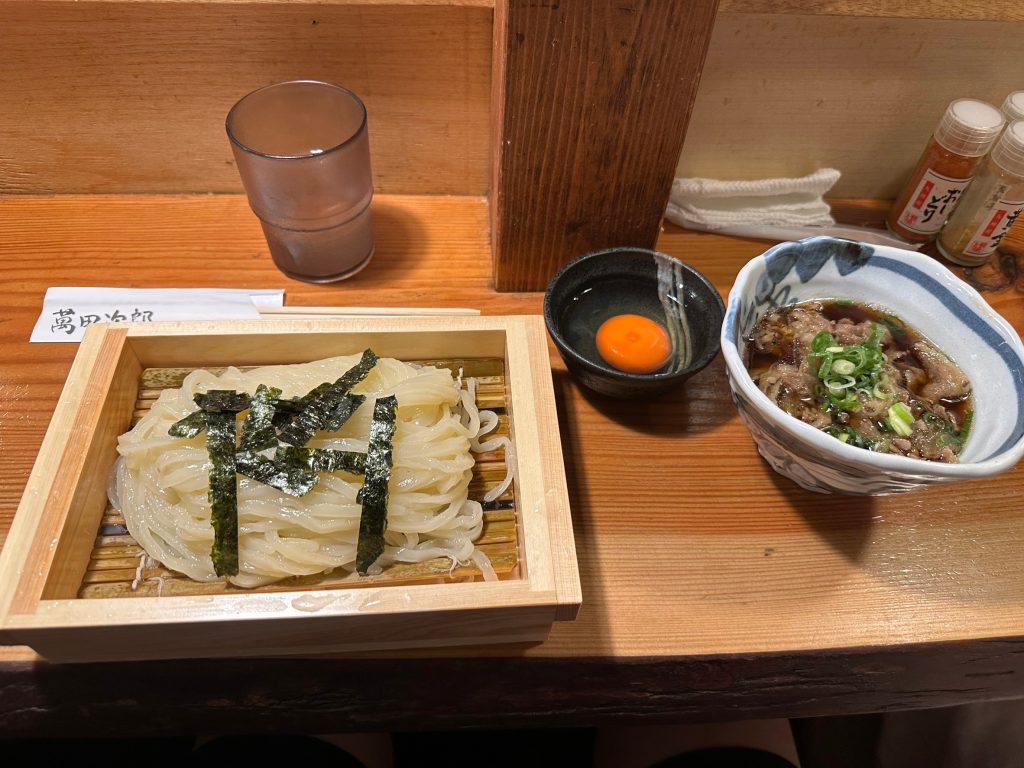 萬田次郎　肉うどん